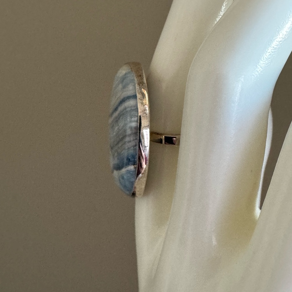 Ring - Picture 3 of 5